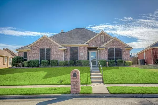 902 Sea Shell Drive, Mesquite, TX 75149