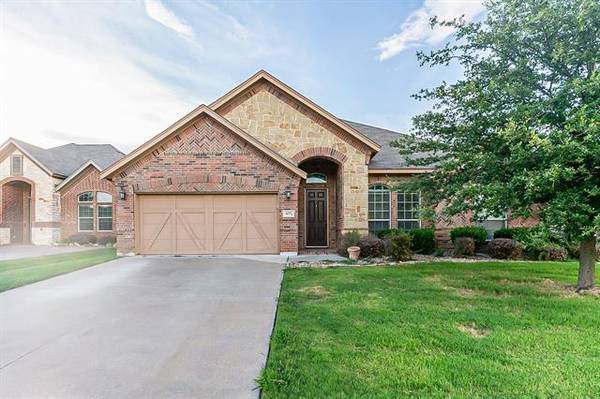 677 Plum Drive, Burleson, TX 76028