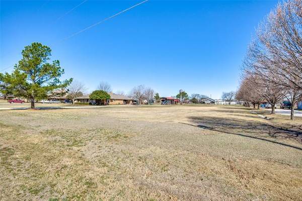 Argyle, TX 76226,950 Brush Creek Road