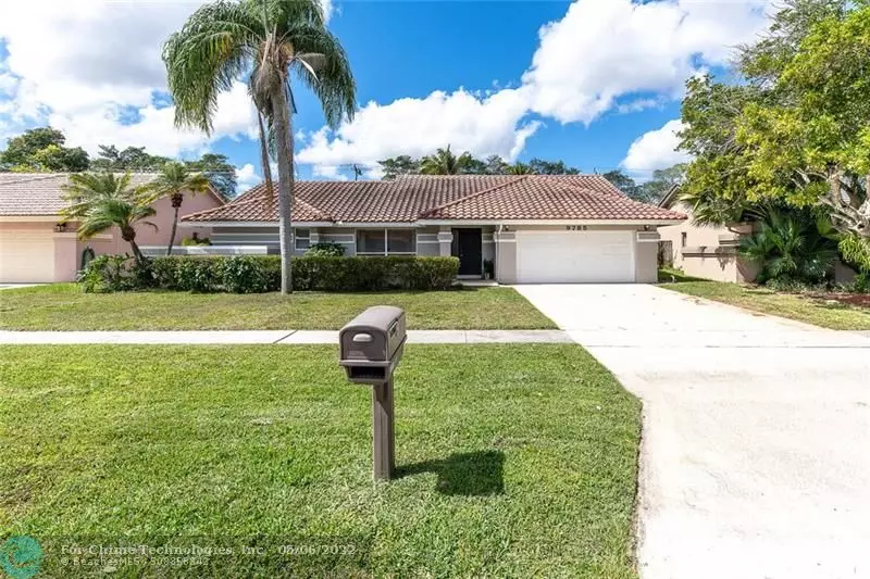 Boynton Beach, FL 33437,9785 Majestic Way