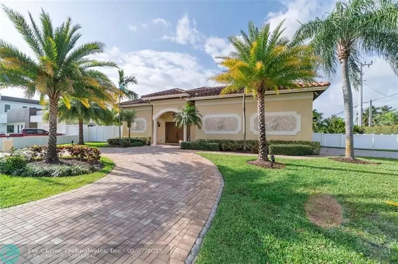 700 Berkeley St, Boca Raton, FL 33487