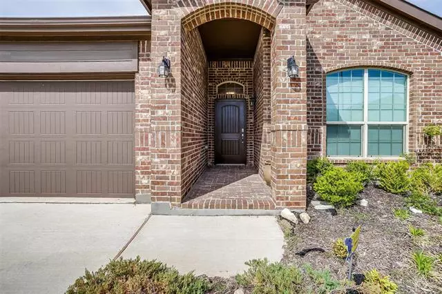 9109 Edenberry Lane, Fort Worth, TX 76179