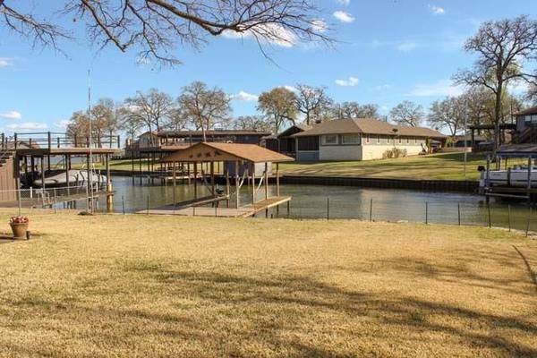 2518 WILDWOOD Way, Tool, TX 75143