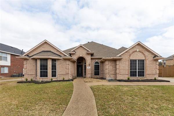 3402 Sunlight Drive, Rowlett, TX 75088