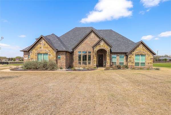 7421 Chambers Bay Circle, Waxahachie, TX 75167