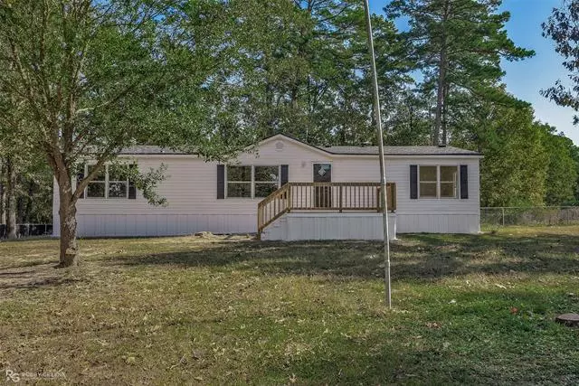 1560 Gray Lake Drive, Princeton, LA 71067