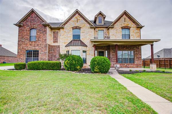 1620 High Valley Lane, Cedar Hill, TX 75104