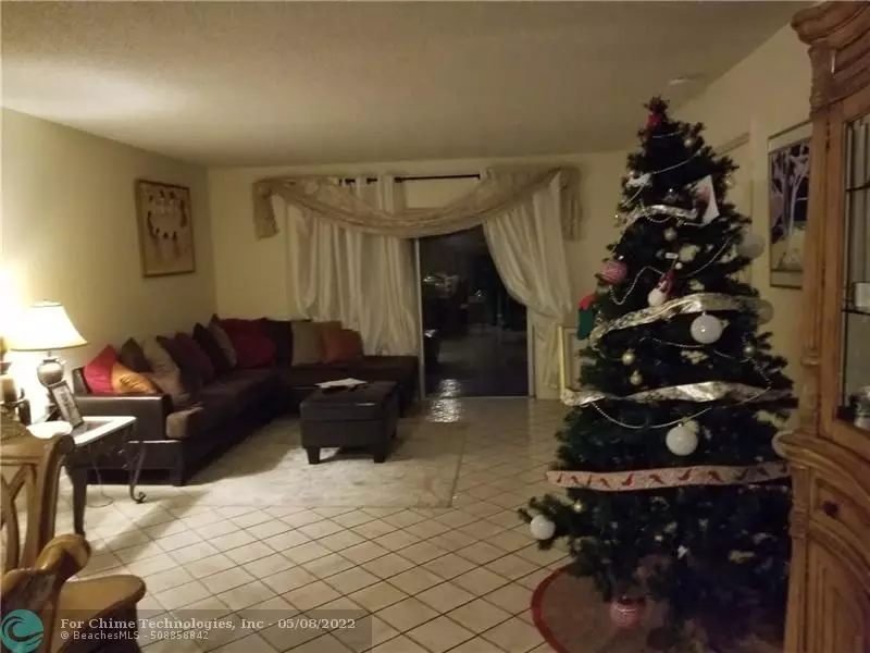 6300 S Falls Circle Dr  #304, Lauderhill, FL 33319