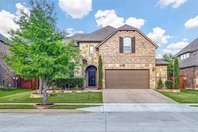 12744 Homestretch Drive, Fort Worth, TX 76244