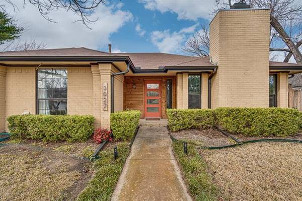 3027 Rambling Drive, Dallas, TX 75228