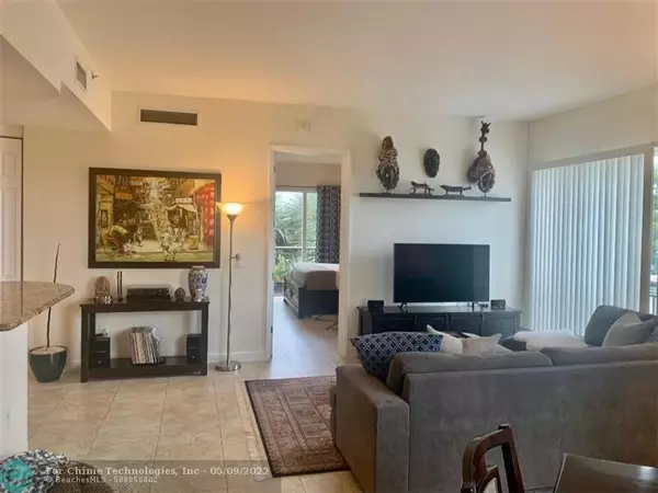 Wilton Manors, FL 33334,2631 NE 14th Ave  #200