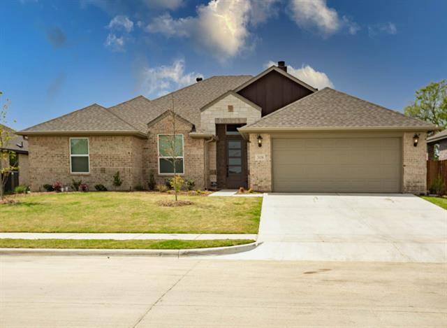 308 Brinkley Drive, Saginaw, TX 76179