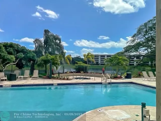 Delray Beach, FL 33445,1745 Palm Cove Blvd  #3-105