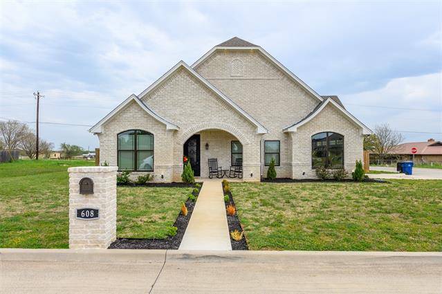 608 Timberline Drive, Bridgeport, TX 76426