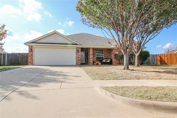 943 Behrens Court, Crowley, TX 76036