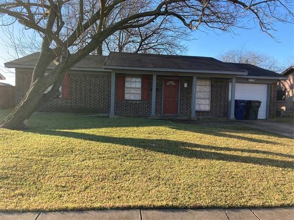 1458 Shorehaven Drive,  Garland,  TX 75040