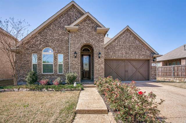 802 Dove Trail, Euless, TX 76039