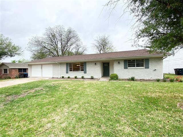 204 Bellvue Drive, Fort Worth, TX 76134