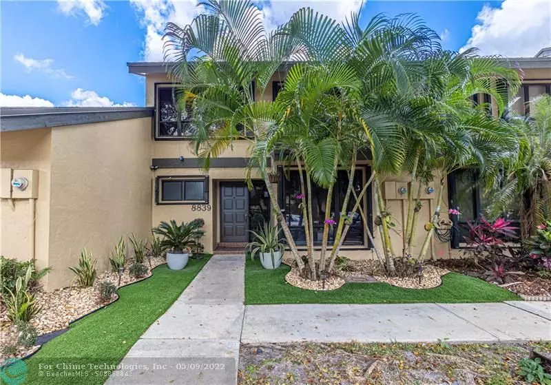 8839 Cleary Blvd  #8839, Plantation, FL 33324