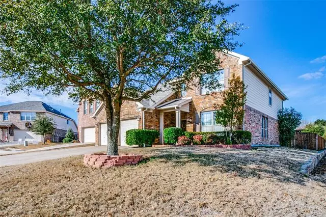 4313 Silent Brook Court, Fort Worth, TX 76244