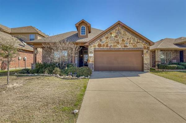 417 Chatamridge Court, Fort Worth, TX 76052