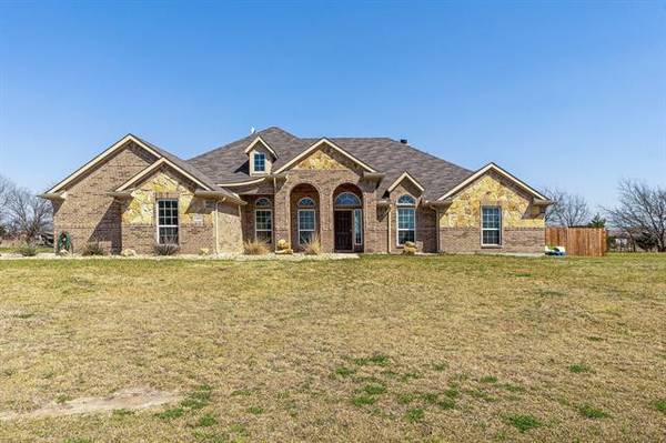 6400 Ridgerock Drive, Sanger, TX 76266