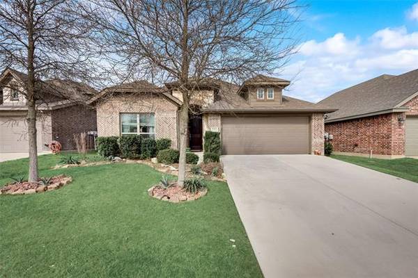 11812 Bellegrove Road, Burleson, TX 76028