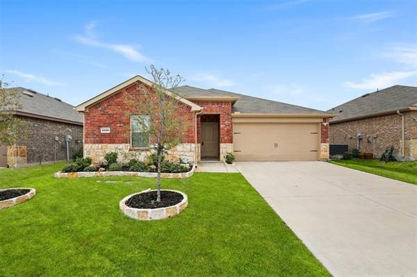 2430 Karnack Drive, Forney, TX 75126