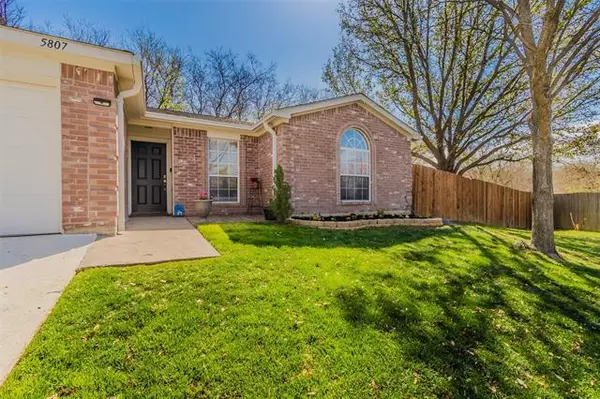 Arlington, TX 76018,5807 Diamond Oaks Court