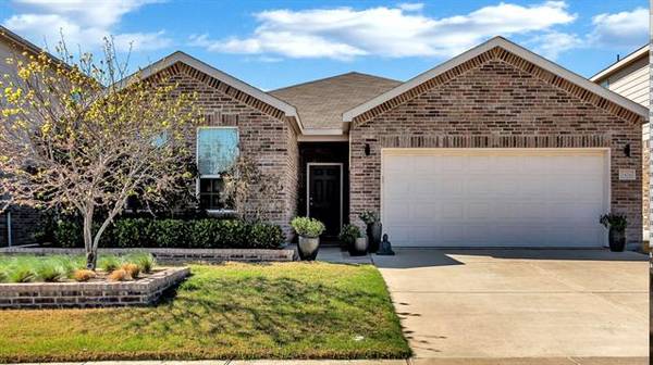 2424 Bermont Red Lane, Fort Worth, TX 76131