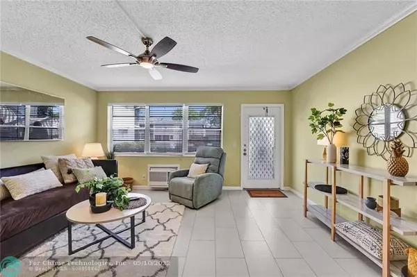 Deerfield Beach, FL 33442,319 Markham O  #319