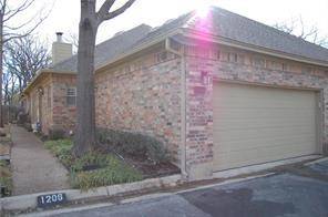 1206 Woodland Park Drive, Hurst, TX 76053