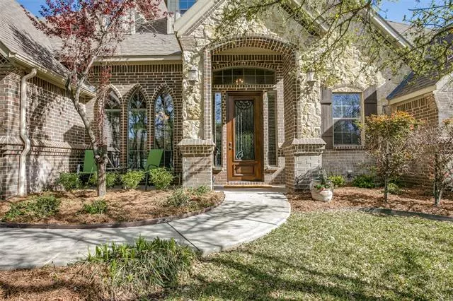 5108 Oak Mill Drive, Fort Worth, TX 76135