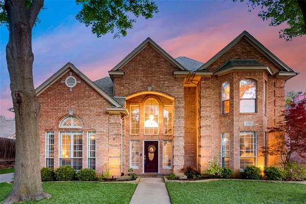 2153 Idlewood Drive, Grapevine, TX 76051