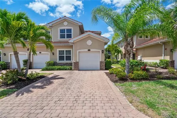 Fort Myers, FL 33919,8564 Oakshade CIR #202