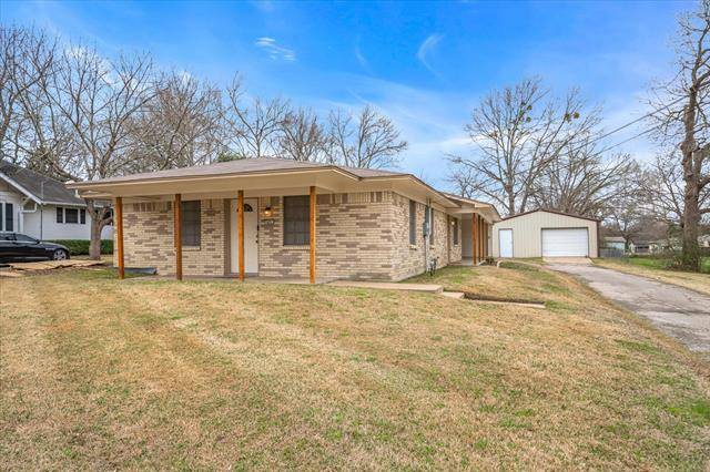 621 Athens Street, Canton, TX 75103