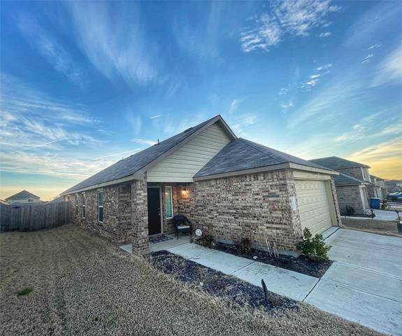 1302 Kinglet Drive, Ennis, TX 75119