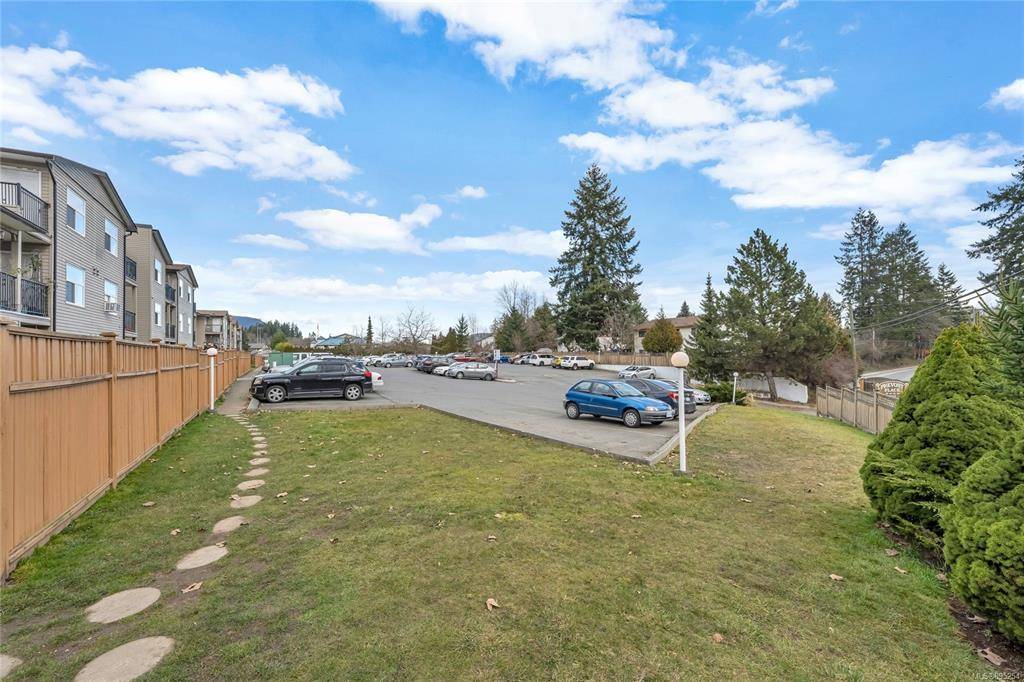Duncan, BC V9L 5G5,3215 Cowichan Lake Rd #307