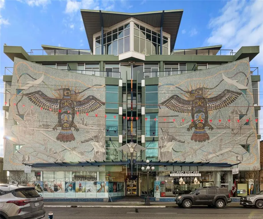 Victoria, BC V8V 5A1,1061 Fort St #401