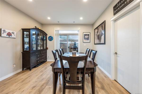 Langford, BC V9B 6W6,953 Pharoah Mews