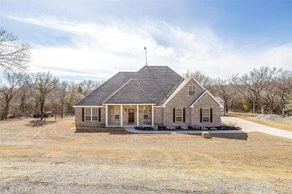 101 Hidden Forest Drive, Azle, TX 76020