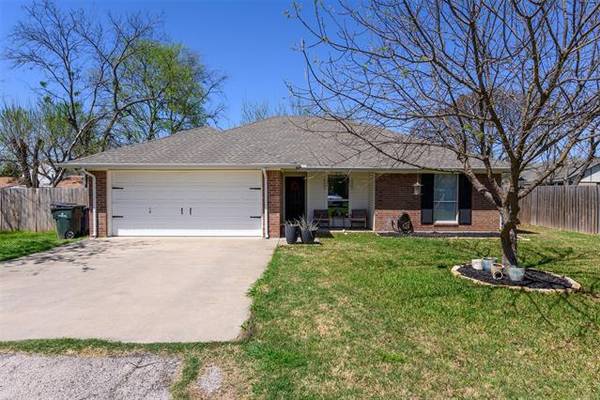 599 Walnut Street, Sanger, TX 76266