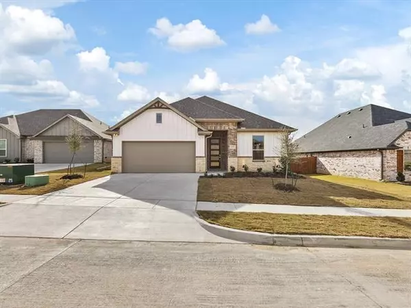 1308 Ridgeview Drive, Weatherford, TX 76086