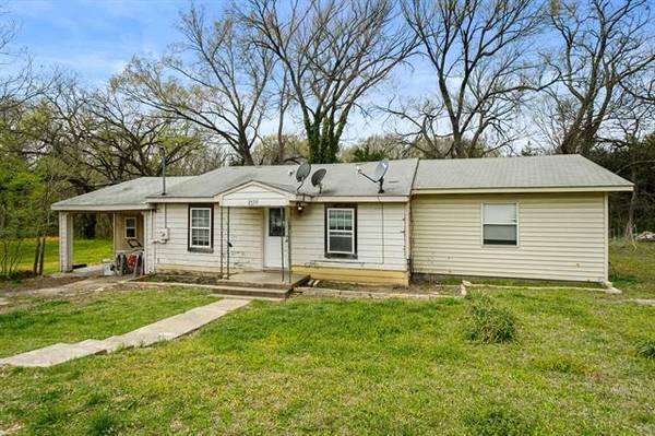 2530 S Bridgefarmer Road, Lowry Crossing, TX 75069