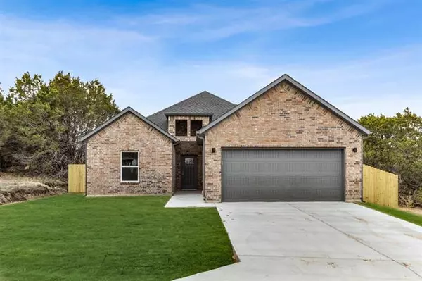 2210 Angelina Street, Granbury, TX 76048