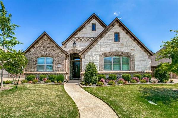 8204 Clear Spring Lane, North Richland Hills, TX 76182