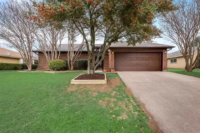 3208 Crystal Springs, Bedford, TX 76021