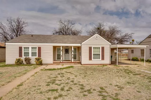 3938 Paradise Street, Vernon, TX 76384