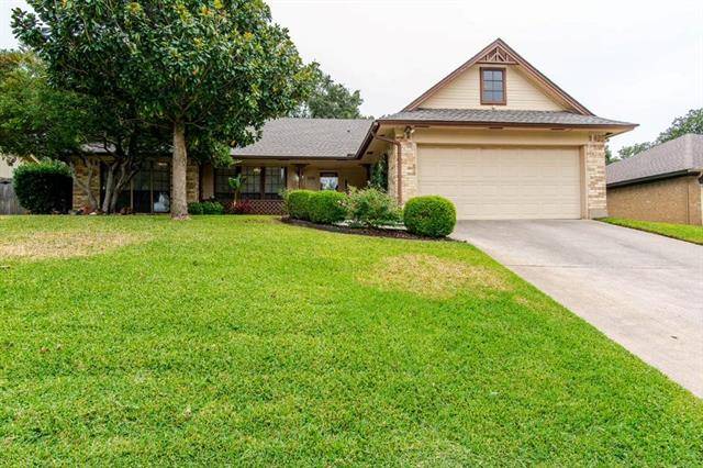 908 Timber View, Bedford, TX 76021