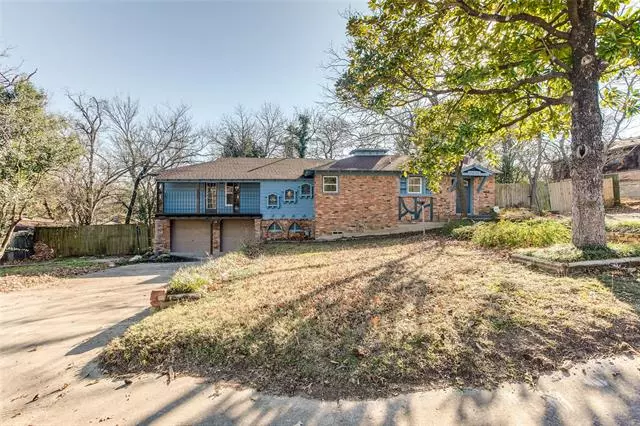 2414 Crow Creek Drive, Dallas, TX 75233